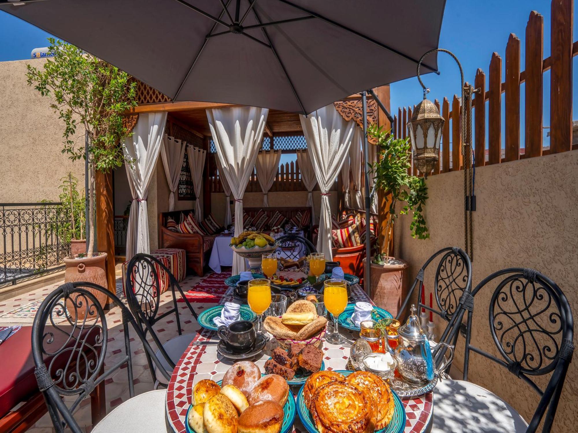 Le Nid De Fatima Bed & Breakfast